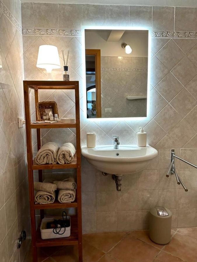 La Casa Di Filippo Apartment Quercianella Bagian luar foto
