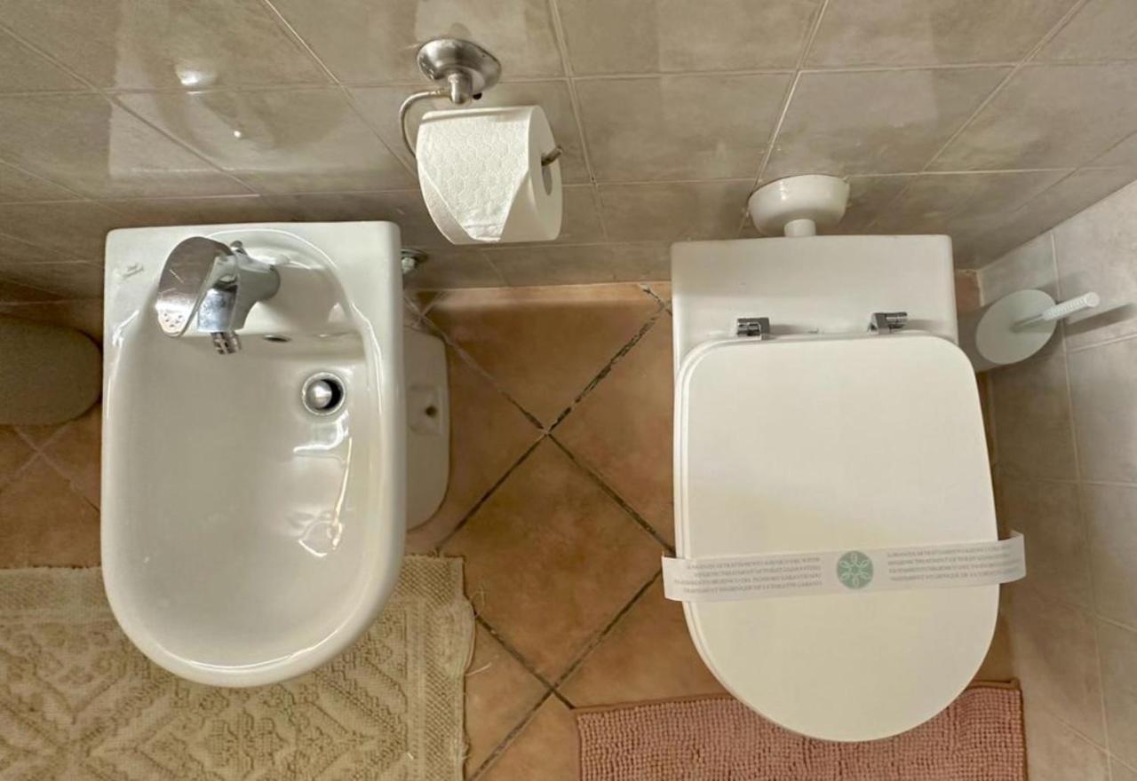 La Casa Di Filippo Apartment Quercianella Bagian luar foto